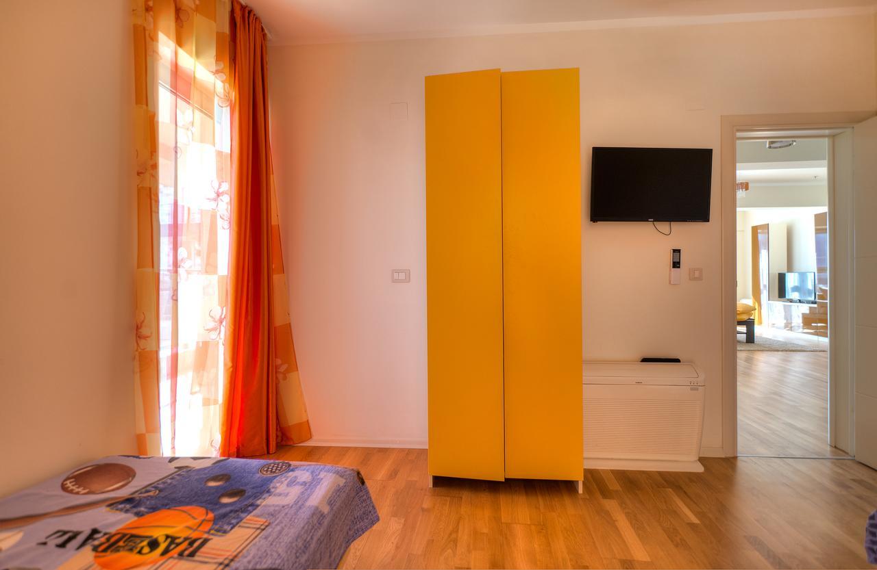 Apartments Harmonia Colours Budva Eksteriør billede